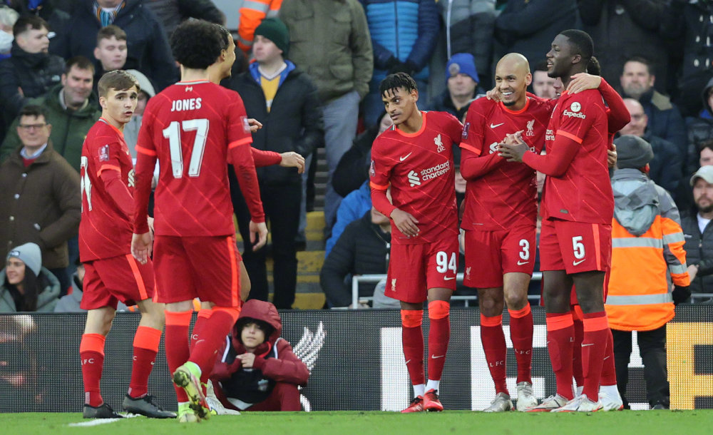 包含犹他爵士关键时刻调整名单，志在英超名次提升，管理层满意，赛季目标并未改变的词条-竞技宝电竞